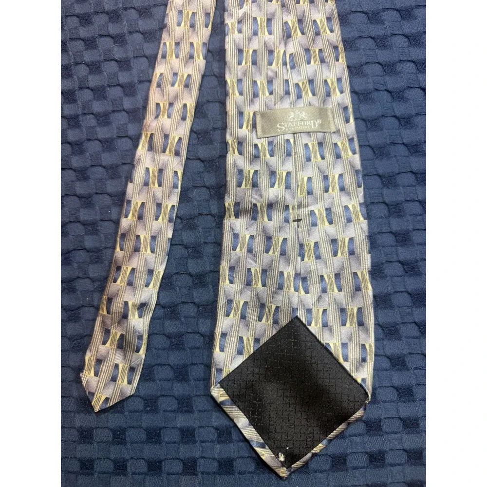 Stafford Executive Men's Necktie Tie 100% Silk Gray Blue Made in USA